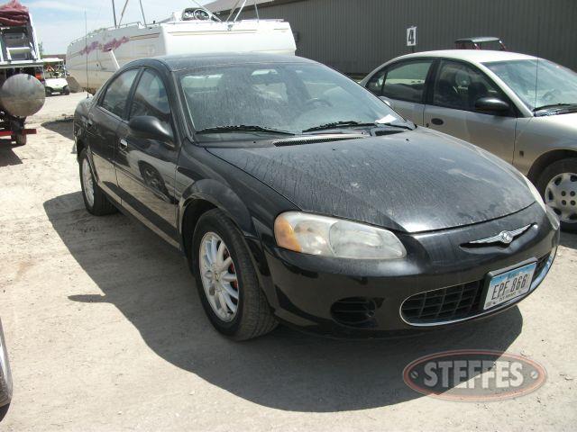 2002 Chrysler Sebring LX_1.jpg